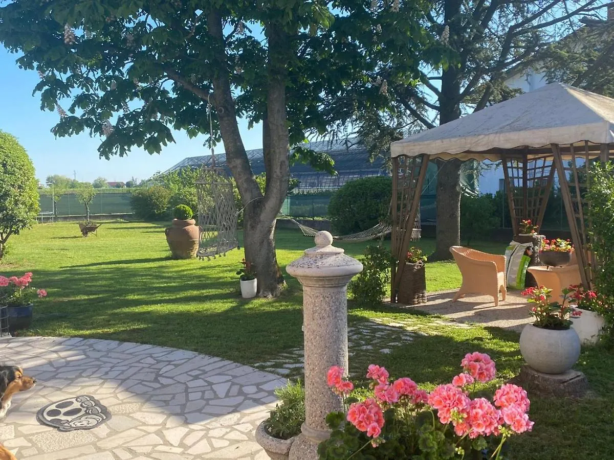 Casa Bileza Bed & Breakfast Villalta  Italy